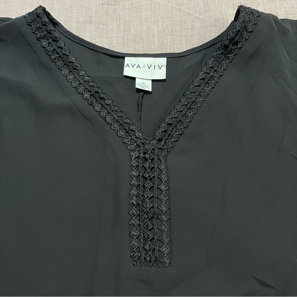 Bundle Assorted Women's Plus Size Tops Size Xl Or… - image 4